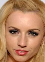 Lexi Belle
