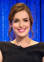 Elizabeth Henstridge