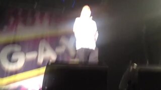 Lady Gaga shows hairy Pussy and Ass while performing
