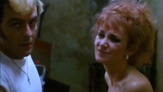 Tatjana Simic Nude in Flodder in Amerika