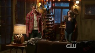 Rachel Bilson Butt in jeans on Hart of Dixie s02e05
