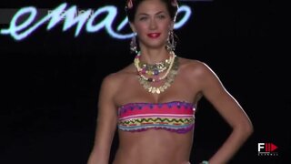 Melissa Satta in Bikini on runway