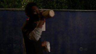 Angela Mullen in Bra Sex on Weeds s08e09