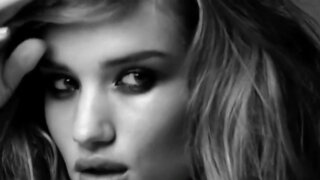 Rosie Huntington-Whiteley Nude sexiest moments