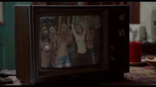 Jennifer Aniston censored topless in Wanderlust