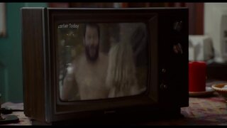 Jennifer Aniston censored topless in Wanderlust