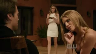 Anna Lynne McCord Cleavage on 90210 s04e18