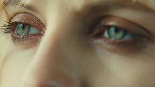Melanie Laurent Brief Nudity in Requiem pour une tueuse