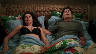Jennifer Bini Taylor in Bra on Two and a Half Men s07e01