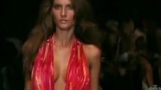 Gisele Bundchen from Versace show