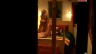 Julia Kruis Softcore in Voyeur