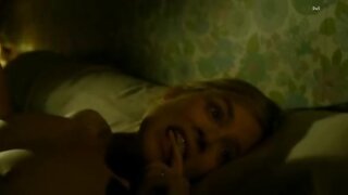 Isabelle Carre Topless in Cliente