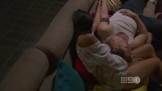 Simone Kessell in Underbelly s02e05