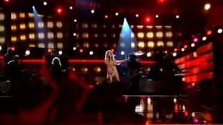 Carrie Underwood performing at the 2009 Grammys