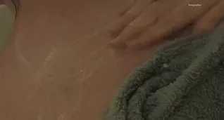 Anne Hathaway bathing, having sex, shaving her armpits, in Rachel Getting Married