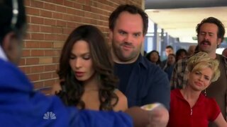 Nadine Velazquez in Bikini on My Name is Earl 4x15