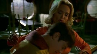 Kristin Chenoweth and Anna Friel Cleavage in Pushing Daisies