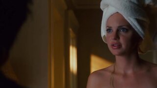 Anna Faris Bare Backside in The House Bunny