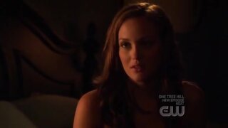 Blake Lively and Leighton Meester Looking Good on Gossip Girl: Season 2, Episode 7
