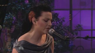 Amy Lee on The Tonight Show performing Sallys Song