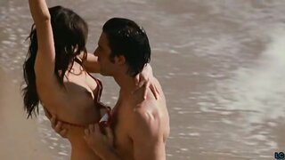 Michelle Minjung Kim Naked on beach in Sex And The City Movie