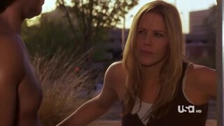 Mary McCormack showing a lot of bare skin on In Plain Sight S01E01