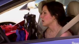 Mary-Louise Parker in Weeds