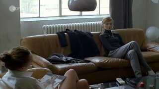 Ricarda Mebner in Bra in Valerie