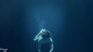 Audrey Dana Having Sex Underwater in Ce soir je dors chez toi