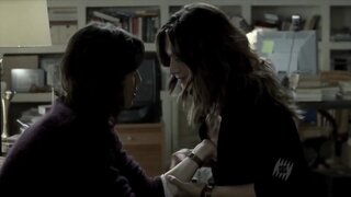 Maria Botto major Cleavage and getting her boob grabbed by a woman in Soldados de Salamina