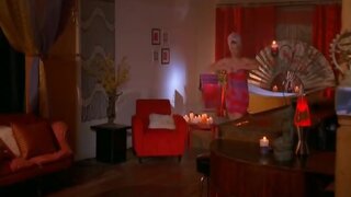 Missi Pyle coming out of bathtub in American Crude