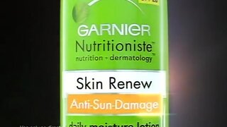 Alana De La Garza Garnier ad