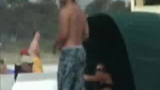 Jessica Alba in Bikini in a paparazzi video