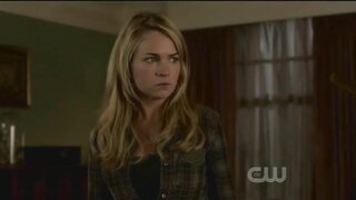 Phoebe Tonkin, Shelley Hennig, Brittany Robertson and Jessica Parker Kennedy on The Secret Circle s01e08