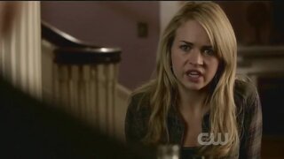 Phoebe Tonkin, Shelley Hennig, Brittany Robertson and Jessica Parker Kennedy on The Secret Circle s01e08