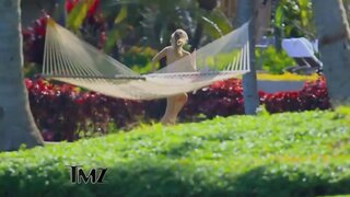 Leann Rimes in a Thong playing Bocce Ball