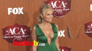 Kristin Chenoweth Cleavage at American Country Awards