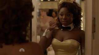Amber Heard in Bra on The Playboy Club s1e1