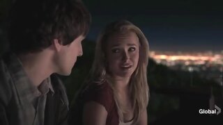 Hayden Panettiere Nice butt in jeans and then flying Cleavage on Heroes