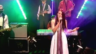 Joss Stone performance on Richard and Judy