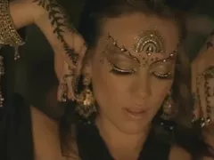 Hilary Duff Stranger music video