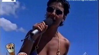 Paola Maugeri exposing Nipple