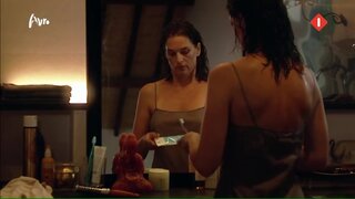 Saskia Temmink Bare Tits in Bloedverwanten