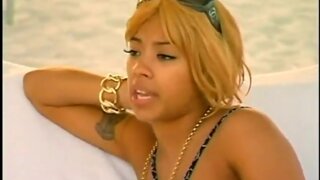 Keyshia Cole Playing In a swimsuit on the beach Big Boobs