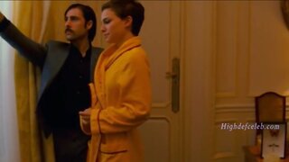 Natalie Portman Naked in Hotel Chevalier