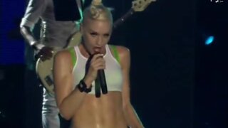 Gwen Stefani sexy abs on F1 Rocks Singapore