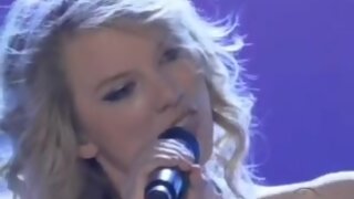 Taylor Swift 2008 ACM wet performance