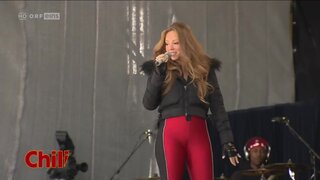 Mariah Carey Huge Camel Toe on Stage