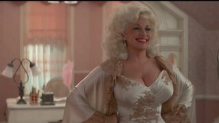Dolly Parton Cleavage in The Best Little Whorehouse in Texas