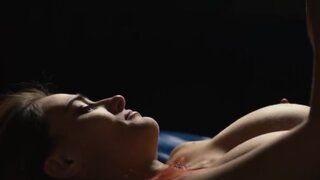 Saadet Aksoy Nude in Venuto al mondo